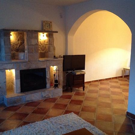 Guest House "Paradise" Tivat Buitenkant foto